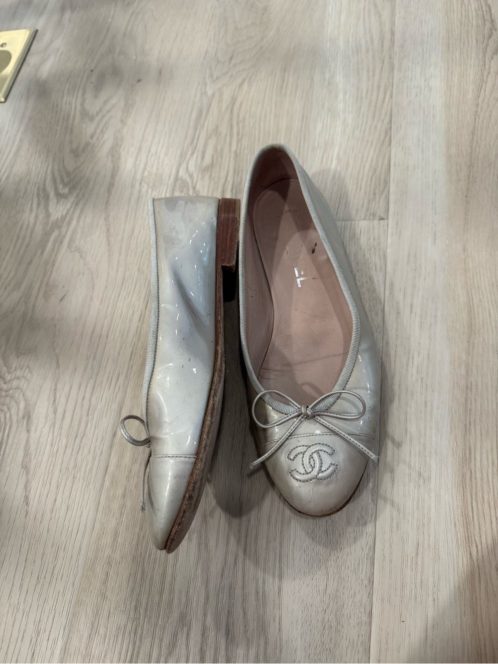 Chanel Calfskin Cap Toe CC Ballerina Flats Size 36.5 - Picture 2 of 4